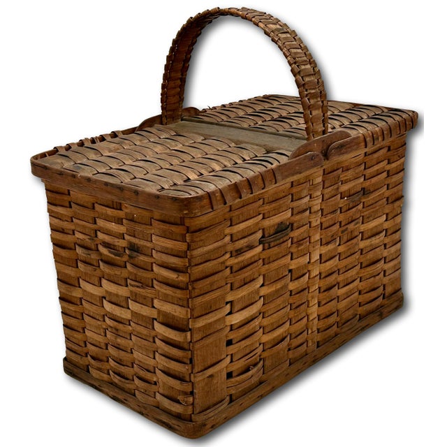 Outstanding Antique American Pennsylvania Amish Hand Woven Alder & Ash Wood Splint Picnic Basket Circa Late 1800s For Sale In Boston - Image 6 of 18