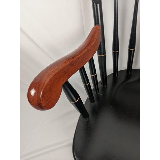 Vintage Yale University Windsor Armchair With Lux Et Veritas Crest – Collegiate Library Chair For Sale In New York - Image 6 of 16