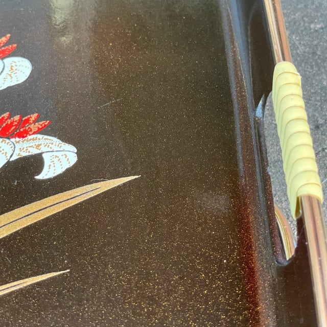 Mid 20th Century Vintage Set of 3 Decorative Lacquer Ware Nesting Table Trays With Faux Wicker Wrapped Handles For Sale - Image 5 of 12