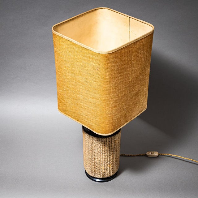Modern Mid-Century Table Lamp with Rope Decoration For Sale - Image 3 of 9