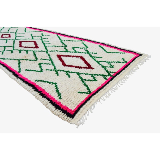 Mid 20th Century Vintage Moroccan Runner- 9'5'' X 3'2'' For Sale In New York - Image 6 of 10