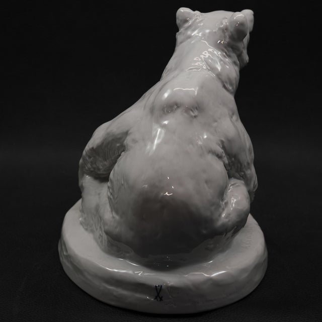 1920s Meissen White Glazed Seated Bear A1066 Porcelain Figurine by August Gaul For Sale - Image 5 of 12