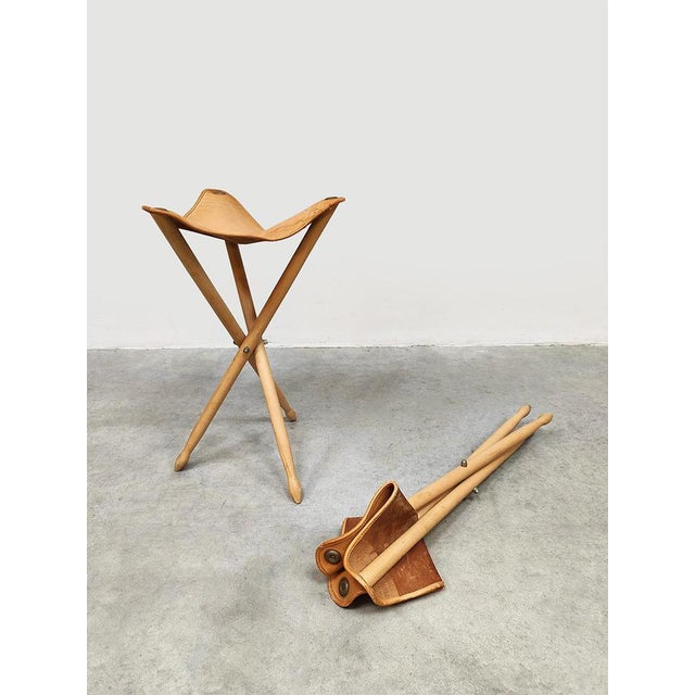 Vintage Folding Hunting Stools in Leather, 1970s For Sale - Image 6 of 7