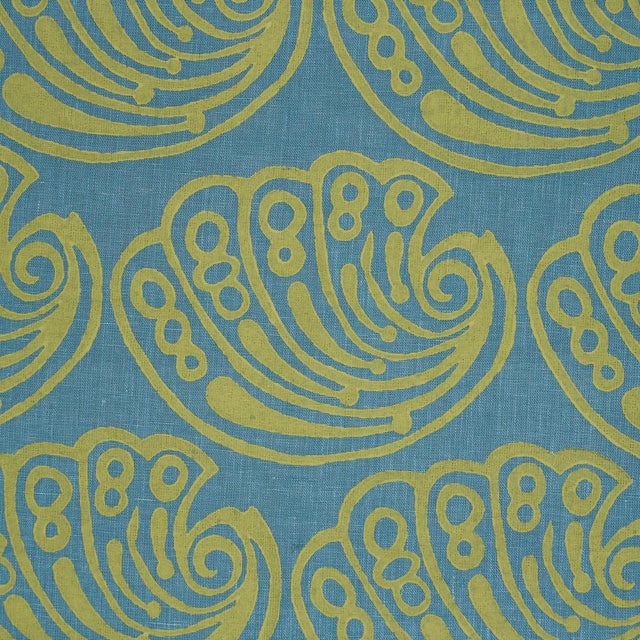 Traditional Sample - Schumacher Ramsgate Hand Block Fabric In Seaweed For Sale - Image 3 of 5