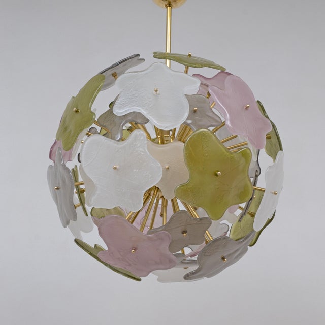 Mid-Century Modern Italian Murano Glass Sputnik Chandelier in Pastel Colors and Polished Brass, 2000 For Sale - Image 3 of 13