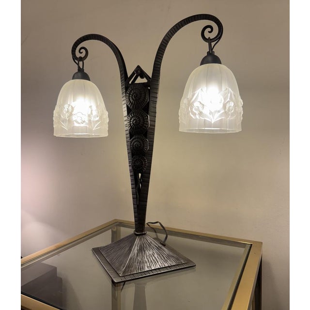 Black Large Art Deco Double Tulip Lamp by Paul Gilles, 1930s For Sale - Image 8 of 18