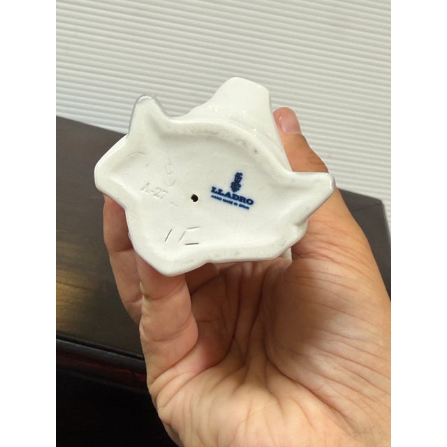 White Fulgencio García for Lladró Girl Stretching Porcelain Figurine, Signed For Sale - Image 8 of 12