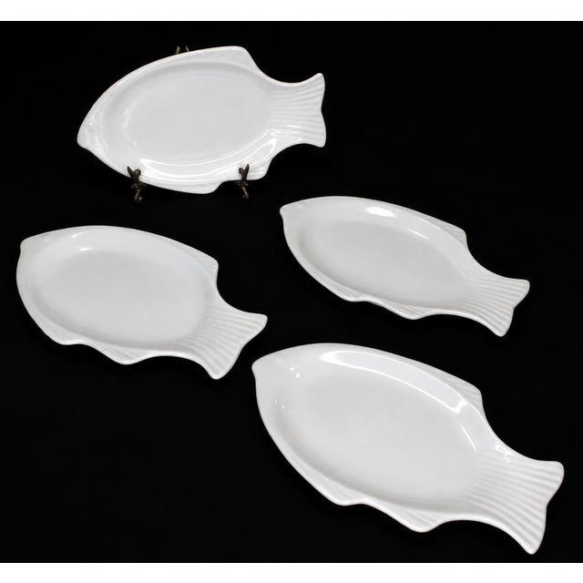 Mid-Century Modern Vintage Mid-Century Modern Williams Sonoma White Porcelain Fish Shaped Plates - Set of 4 For Sale - Image 3 of 3