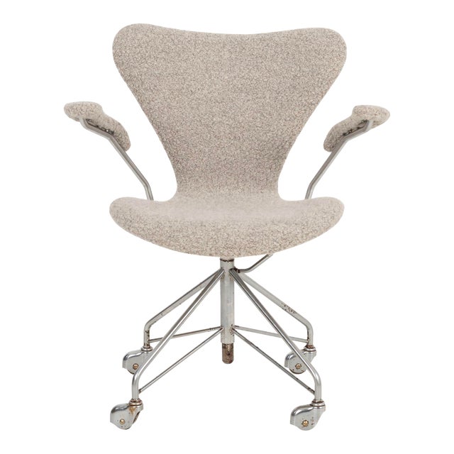1960s Arne Jacobsen Sevener Desk Chair, Model 3117 For Sale
