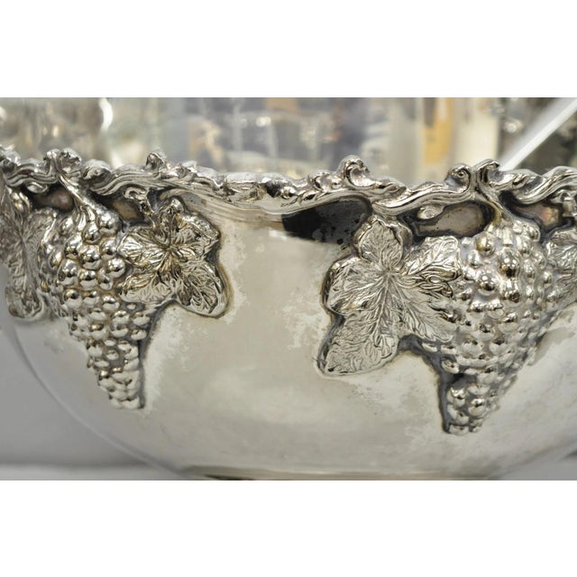 Vintage Grapevine Cluster Silver Plated Footed Punch Bowl Champagne Ice Bucket For Sale In Philadelphia - Image 6 of 18