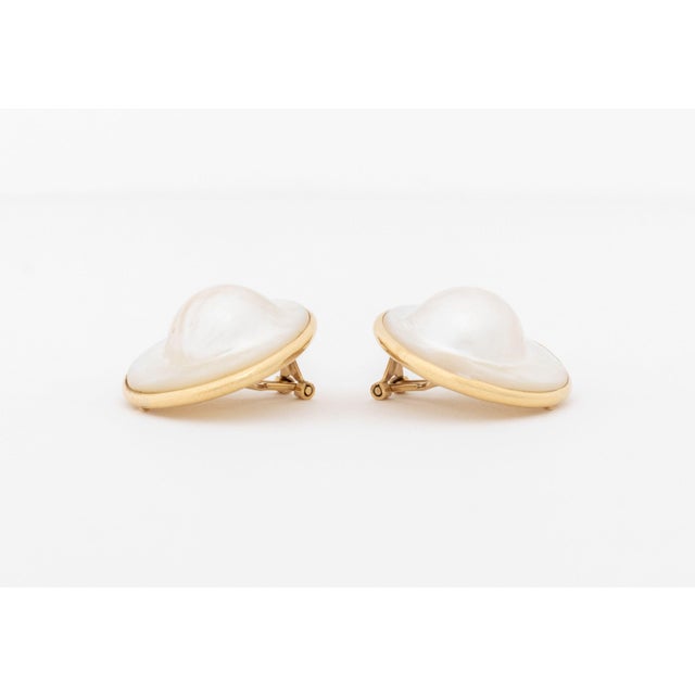Modern Mabe Blister Pearl and 14k Yellow Gold Earrings For Sale In New York - Image 6 of 8
