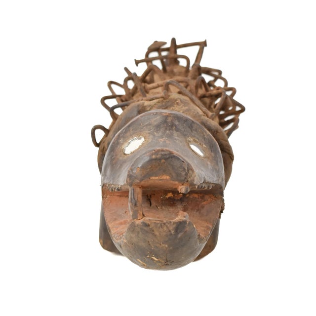 The Kongo people, a Bantu ethnic group spread across present-day Congo regions, boast a vibrant artistic heritage, notably...