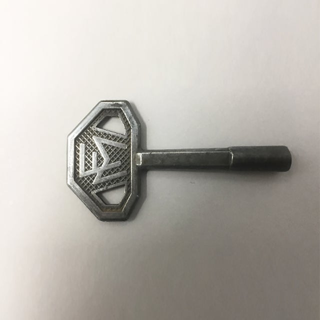 Art Deco French Marble Clock from Manufrance, 1930s For Sale - Image 9 of 10