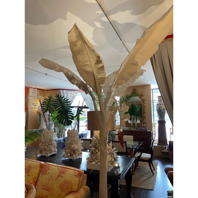 2020s Monumental Indoor Sculptural Banana Tree by Julio Jimenez – One-of-a-Kind Tropical Statement Piece For Sale - Image 5 of 17