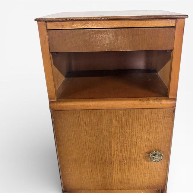 Vintage Bedside Table in Oak For Sale - Image 3 of 7