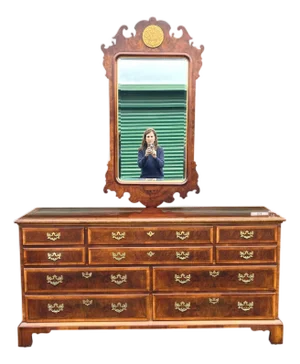 Vintage Henredon Georgian Aston Court Mahogany and Walnut Dresser Chest of Drawers With Mirror