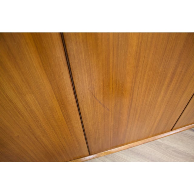 Mid-Century Modern Tola and Black Wardrobe from G-Plan, 1960s For Sale - Image 10 of 11