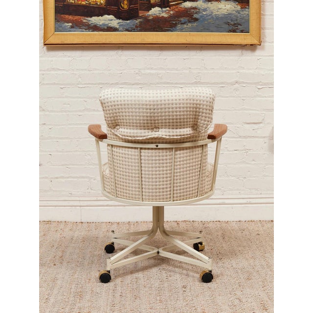 Office furniture that serves you both functionally and stylishly. Our office chairs are the perfect touch to a comfy and...