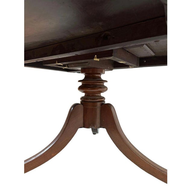 Traditional Regency Style Mahogany Round Dining Table on Tripod Pedestal Base For Sale - Image 3 of 3