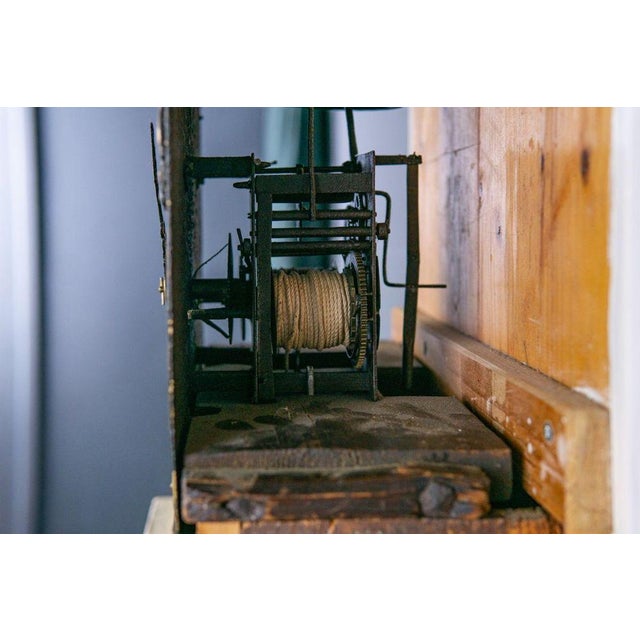 Grandfather clock Era & style: Denmark, first half of the 19th century : - solid softwood body painted in old white -...