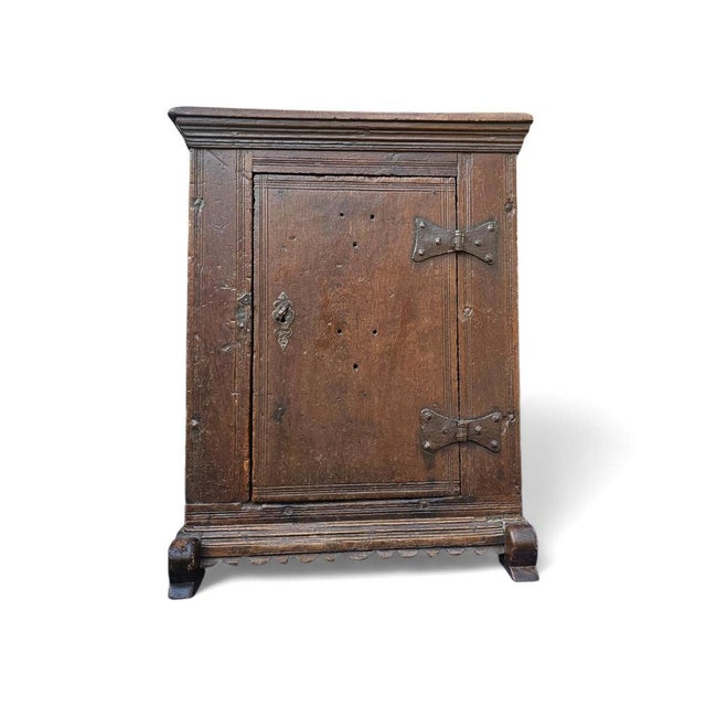 Boeren Spinde Farmer's Pantry Cupboard in Oak, 18th Century For Sale - Image 4 of 17