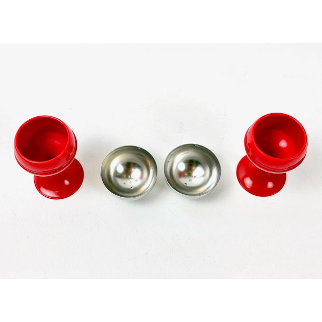 1970s Space Age Salt and Pepper Shaker from Quist, 1970s, Set of 2 For Sale - Image 5 of 6