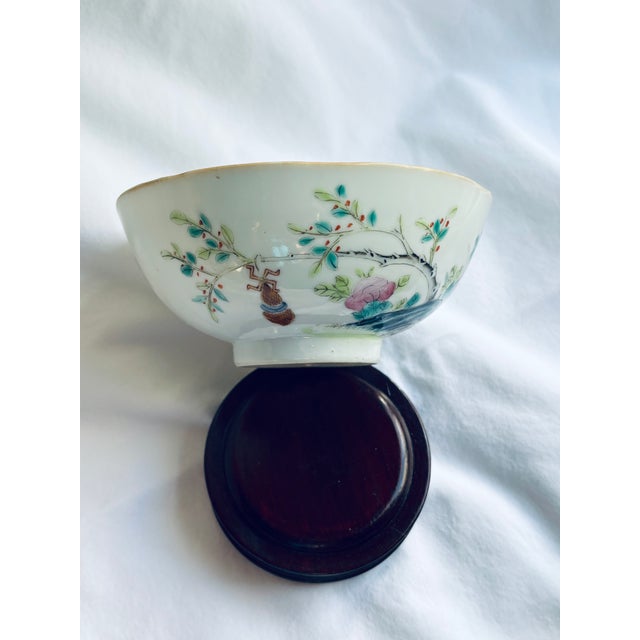 Chinese Antique Rose Canton Chinese Porcelain Rice Bowl For Sale - Image 3 of 7
