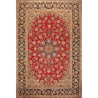 Middle Eastern Rug in Wool For Sale