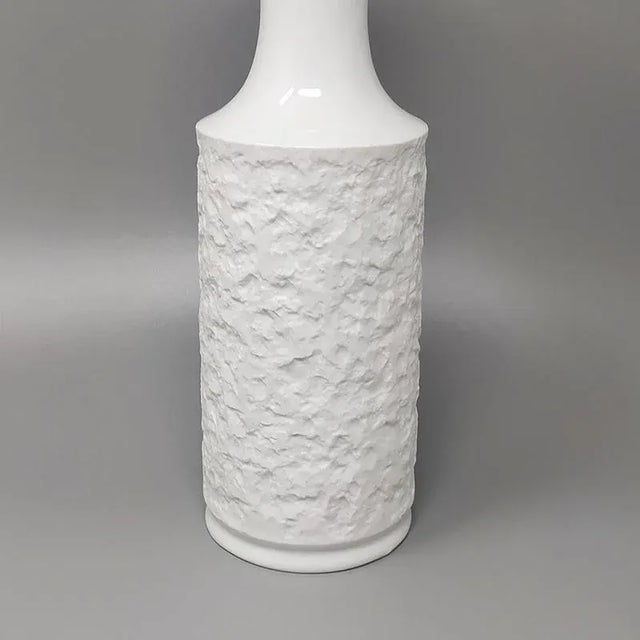 Mid-Century Modern Space Age White Vase in Bavarian Porcelain, 1970s For Sale - Image 3 of 6