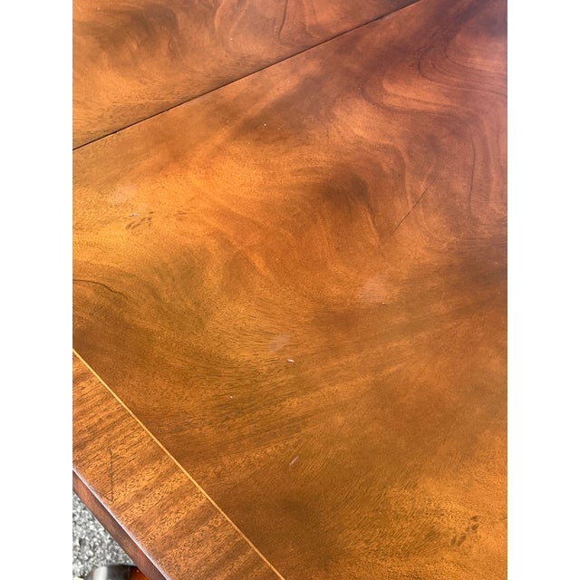 Late 20th Century Regency Style Flame Mahogany Dining Table Attributed to Maitland-Smith For Sale - Image 16 of 18