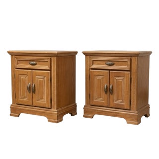 Vintage Wynwood Furniture Traditional Oak Bedside Cabinets / Nightstands - A Pair For Sale