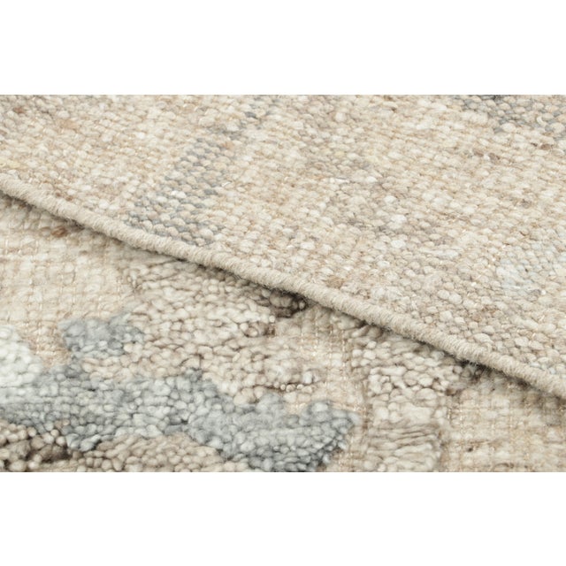 Contemporary Geometric Gift-Sized Wool Rug in Beige & Gray, by Rug & Kilim, India For Sale In New York - Image 6 of 6