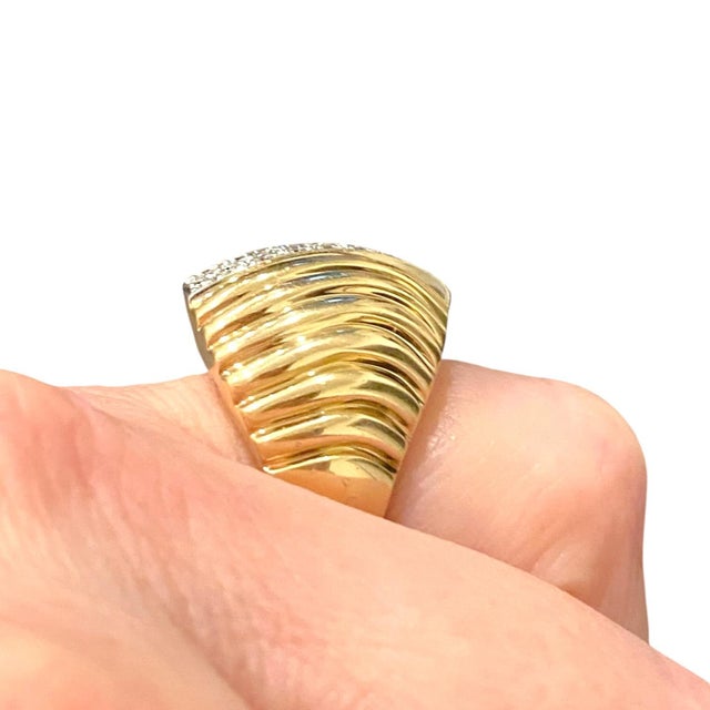 Vintage Dankner 14k Fluted Diamond Ring, Size 6.5 For Sale - Image 11 of 14