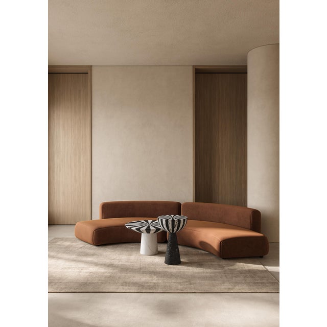 New Modern Side Table in White and Black Marble Creator Jacopo Simonetti For Sale - Image 6 of 8