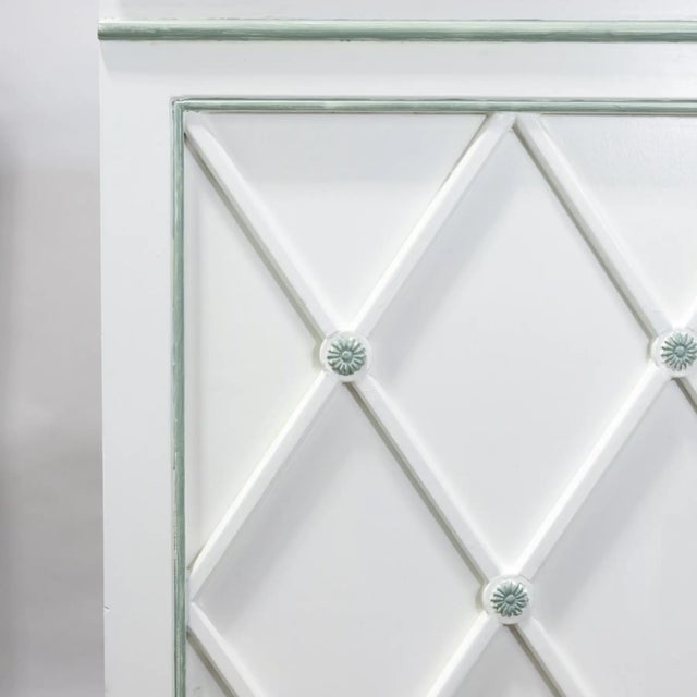 Vintage Elegant White Mirrored Buffet Sideboard With Diamond Lattice Detail For Sale - Image 13 of 17