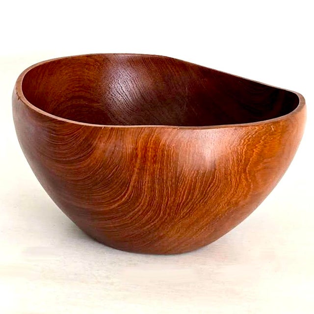 1970s Mid 20th Century Organic Modern Extra Large Hand Turned Teak Wood Bowl For Sale - Image 5 of 15
