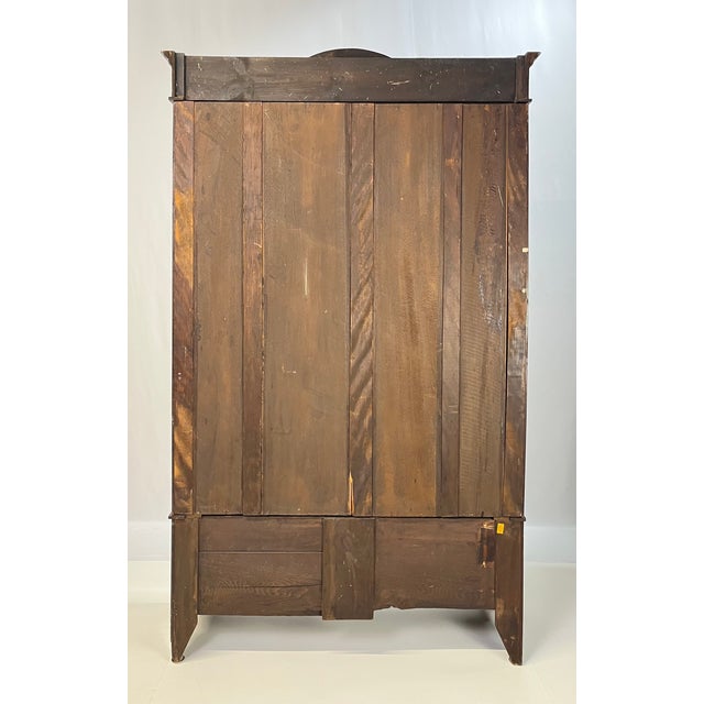Early 20th Century English Edwardian Style Inlaid Mahogany Wardrobe With Beveled Oval Mirror For Sale - Image 14 of 16
