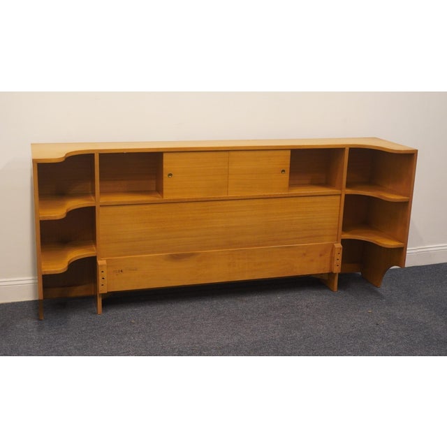 Wood Rway Furniture MCM Mid Century Modern Solid Walnut Full Size Bookcase Headboard 8104 - Starlite Finish For Sale - Image 7 of 12
