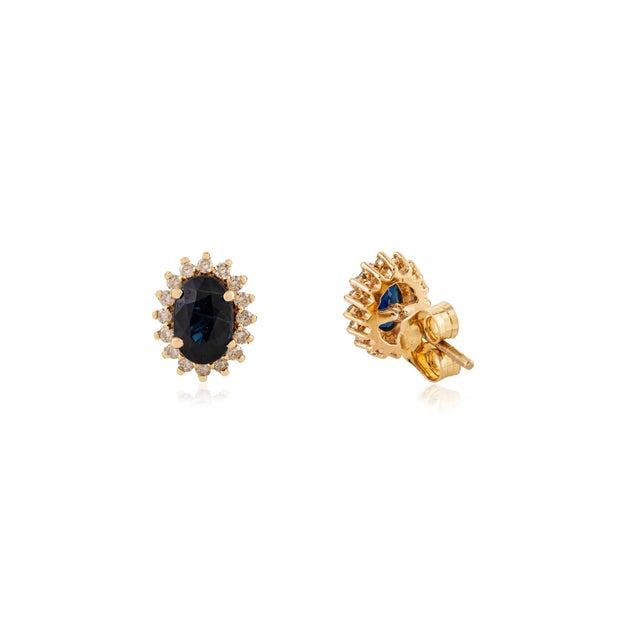Classic 14k Yellow Gold Stud Earrings With 1.34Ct Blue Sapphire & Diamond Halo- A Pair For Sale In New York - Image 6 of 12