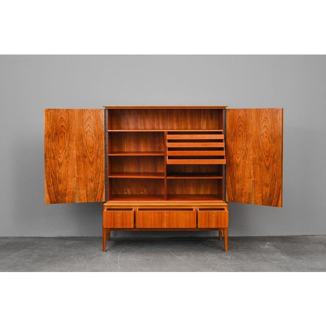 Mid-Century Modern Highboard in Walnut, 1900s For Sale - Image 3 of 16