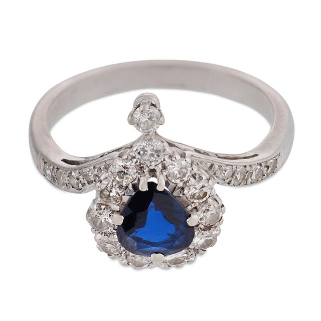 Contemporary Vintage Sapphire Diamond 18k White Gold Ring, Size 5.5 For Sale - Image 3 of 6