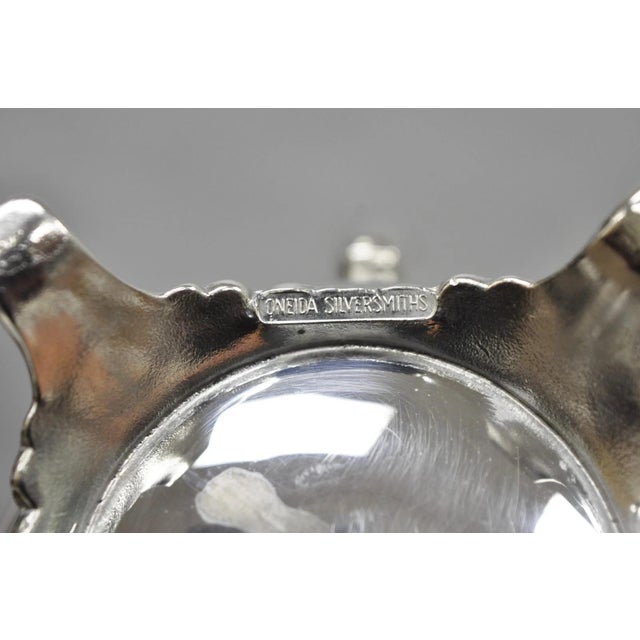Vintage Oneida Victorian Style Silver Plated Victorian Teapot Coffee Pot For Sale - Image 12 of 13