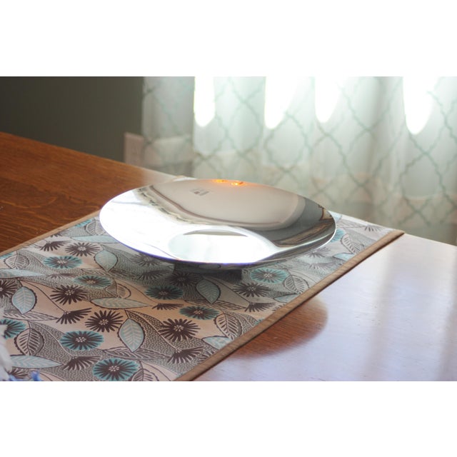 Postmodern Silverplate X-Base 12-Inch Plate by Richard Meier for Swid Powell Vintage 1980s For Sale - Image 3 of 8