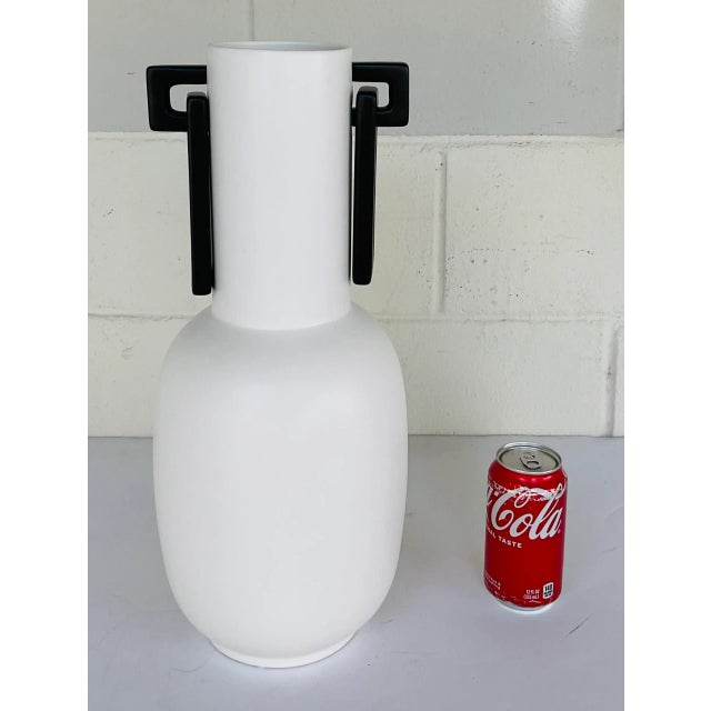 Timeless Global Views Modern Black and White Amphora Vases Pair, showroom floor samples