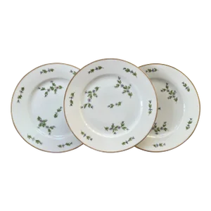 Antique 19th Century French Empire Old Paris Porcelain Plates in the Sprig Cornflower Pattern - Set of 3