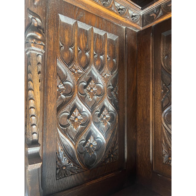 Wood Gothic-Style Corner Cabinet in Oak, 1900s For Sale - Image 7 of 16
