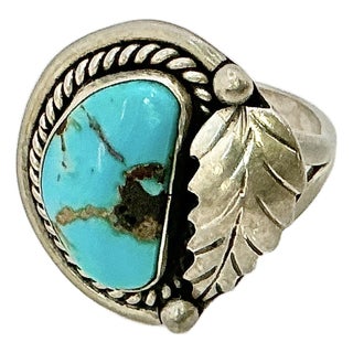 1970s Vintage Southwestern Navajo Boho Chic Sterling Leaf & Turquoise Ring, Size 7.25. For Sale