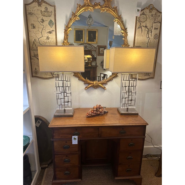 1980s Bruno Lucite and Metal Mid Century Modern Table Lamps - a Pair For Sale - Image 10 of 10