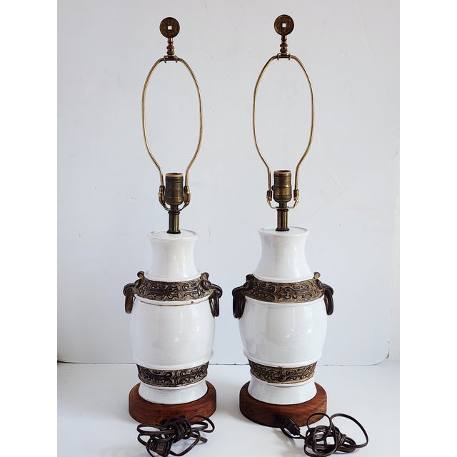 Ugo Zaccagnini Mid Century Ugo Zaccagnini Pottery Table Lamps-a Pair For Sale - Image 4 of 17
