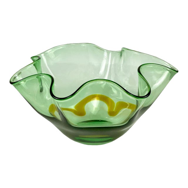 Vintage Art Glass Hand Blown Green Butterscotch Ruffled Bowl For Sale